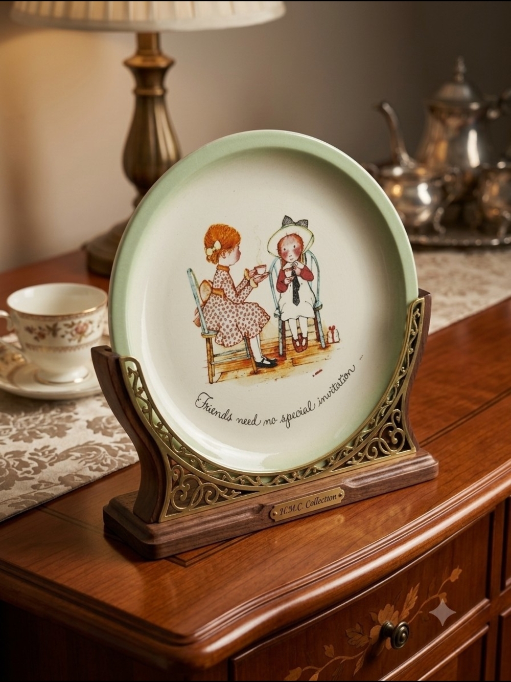 Decorative Collectible Plate with Pastel Green Rim